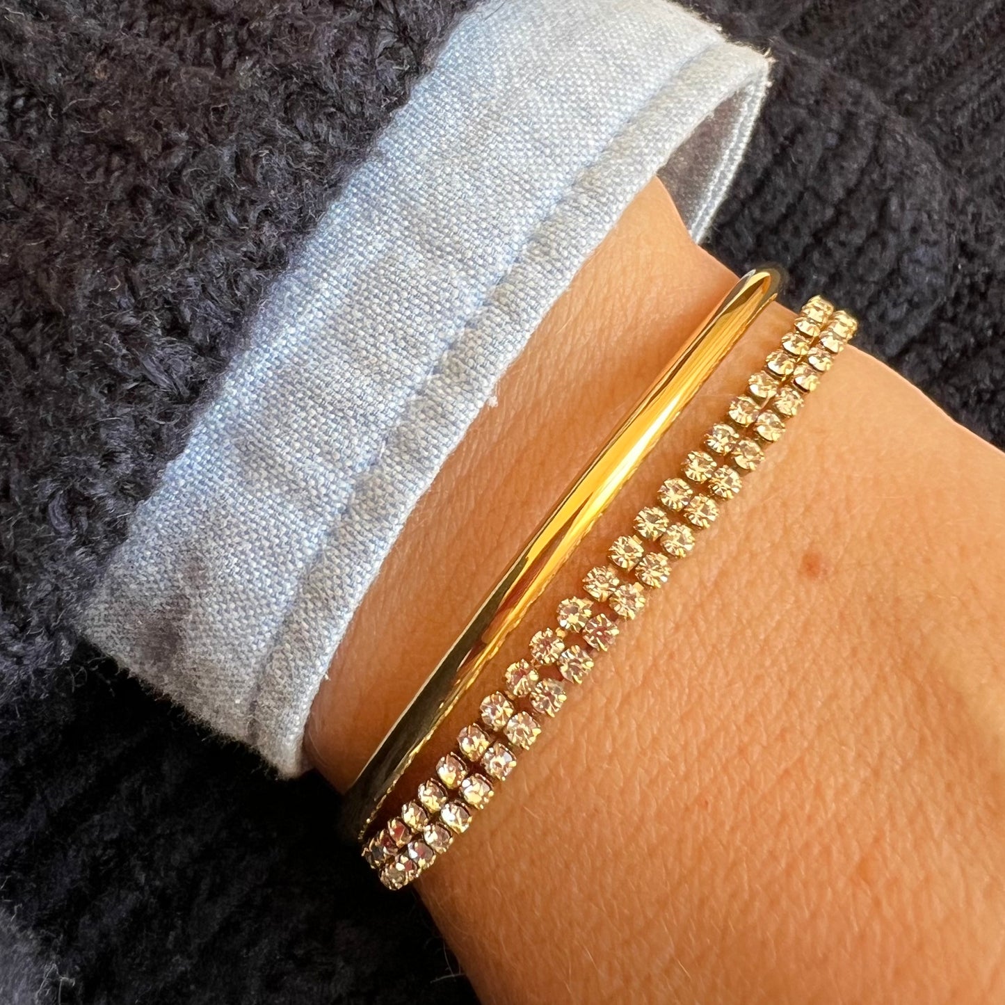 pulsera tenis de brillantes en acero hipoalergenico con baño de oro y circonitas. Gold plated stainless steel tennis zircon rhinestone bracelet