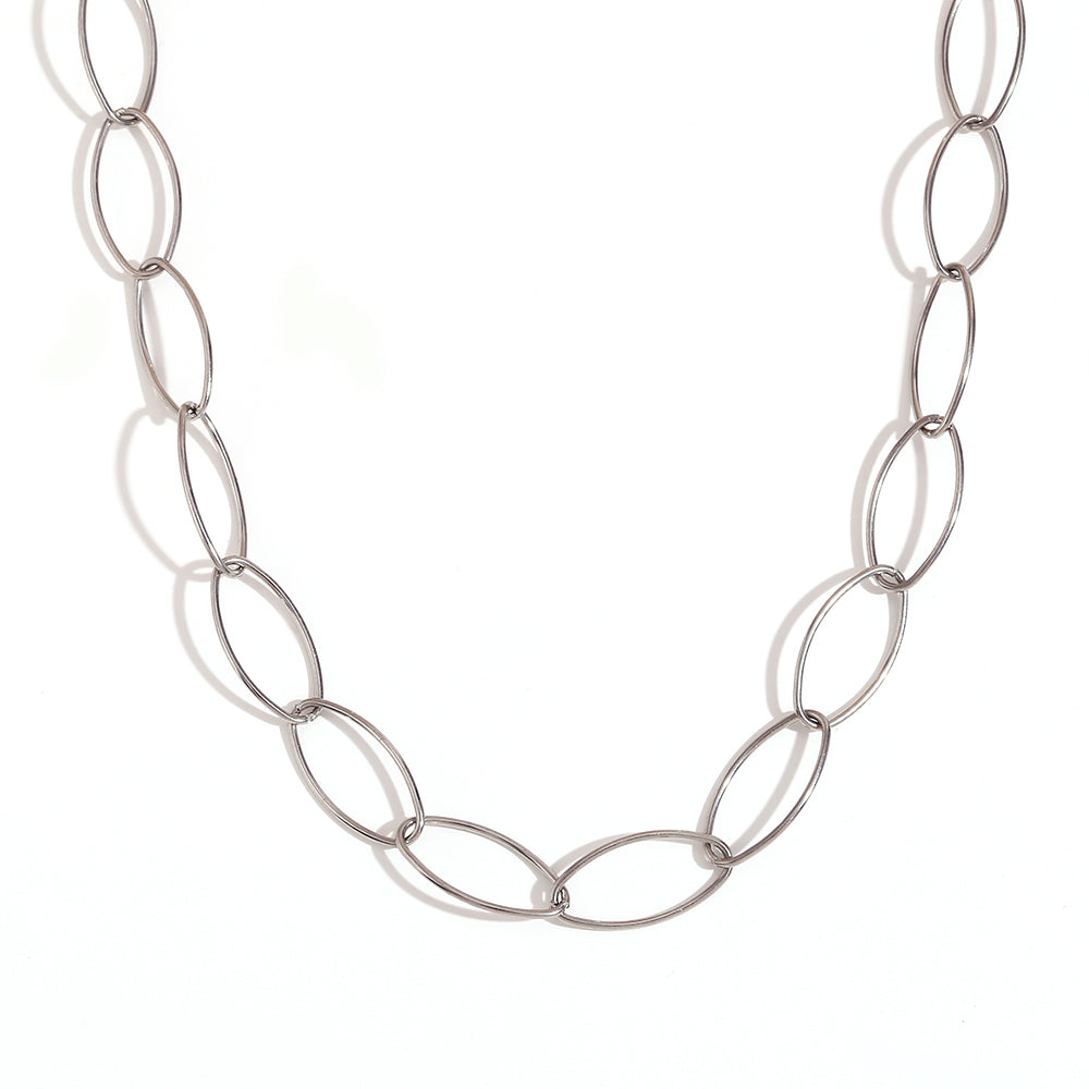 collar ligero largo con eslabones ovalados dorados. Es de acero hipoalergénico resistente al agua. gold plated stainless steel link long light chain necklace 90´s style