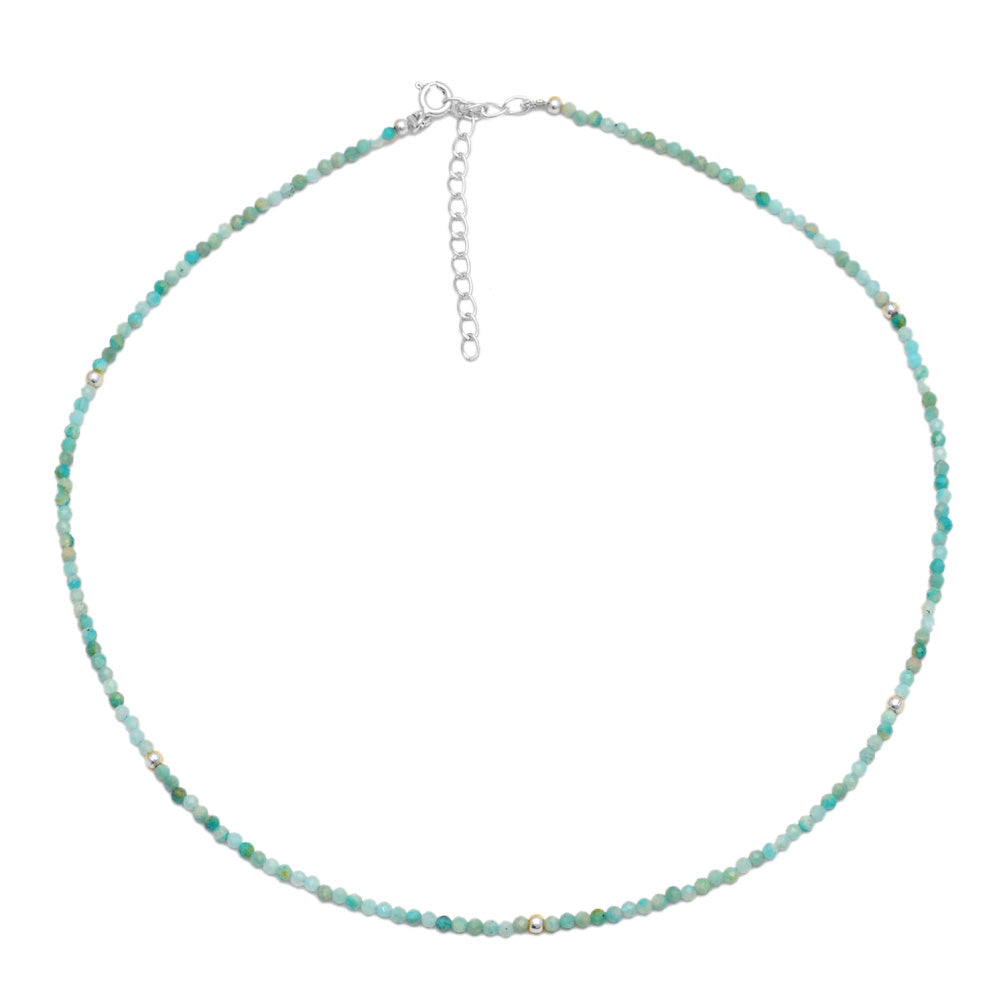 gargantilla o collar personalizado con inicial para regalar confeccionado con minerales multicolor. customize your natural stone necklace for a gift with letters.