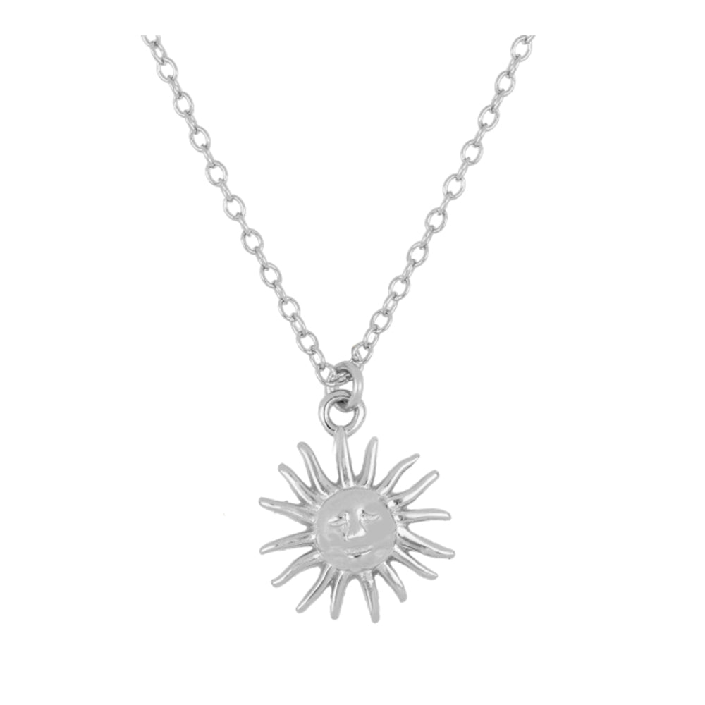 gargantilla con sol colgante para verano. El material del collar es plata rodiada o con baño de oro 18 kilates. gold plated sterling silver sun pendant summer necklace
