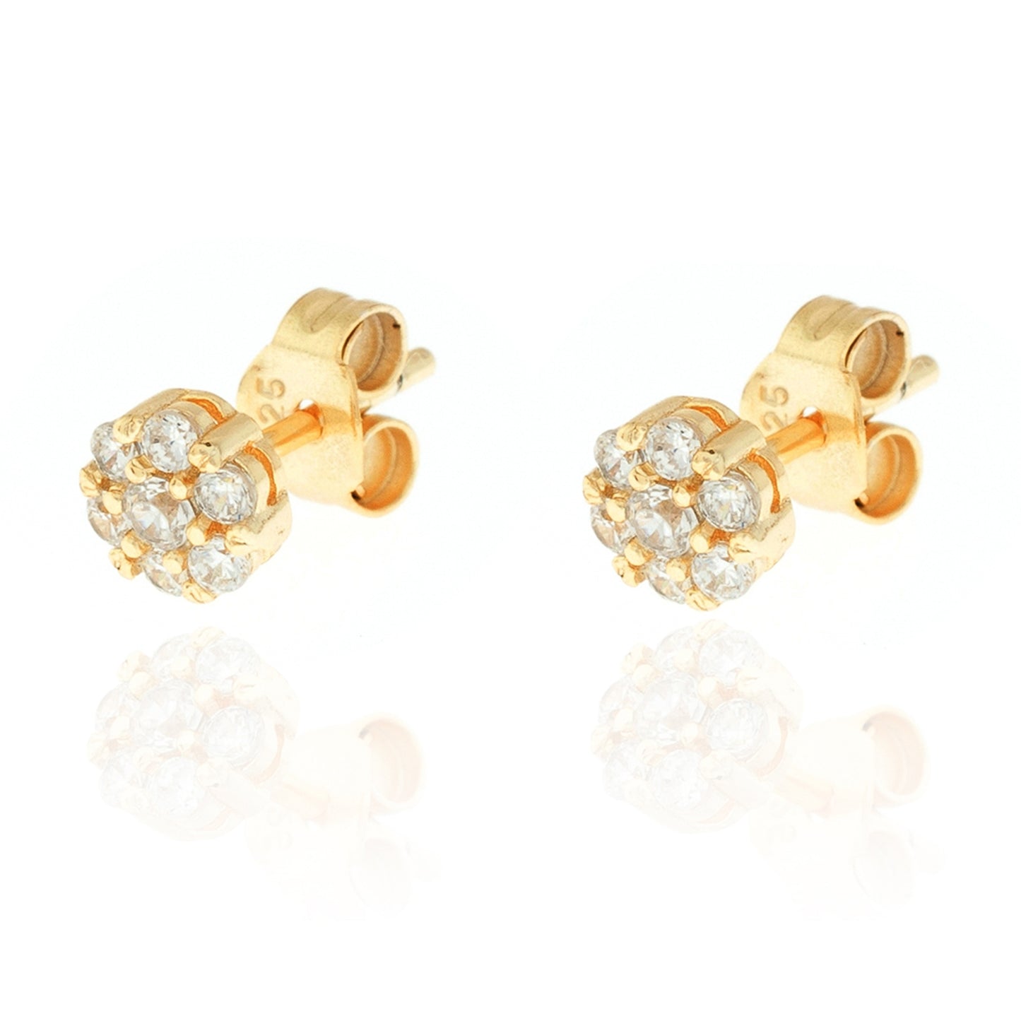 pendientes de brillante solitario redondo con circonitas que parecen de diamantes buenos. El material es plata de ley bañada en oro 18 kilates y son hipoalergénicos. Gold plated sterling silver round zircon diamond earrings