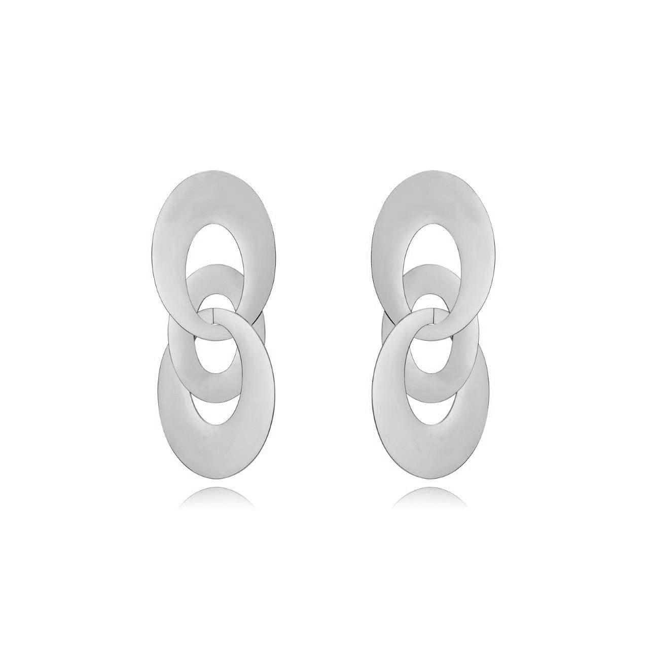 pendientes largos de fiesta para una invitada a boda o evento. No pesan y son perfectos para lóbulo rasgado. Son de cadenas largas con chapas colgantes en acero hipoalergénico resistente al agua. Gold plated stainless steel long pendant earrings