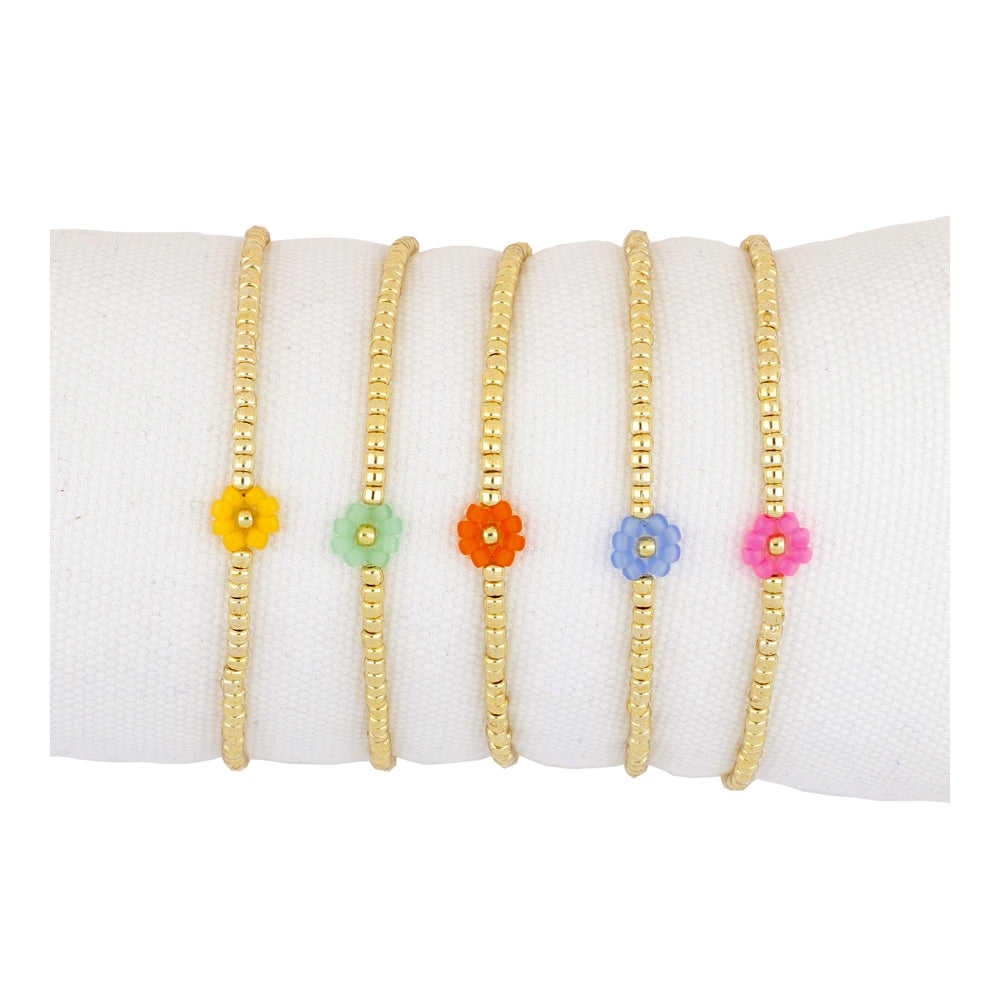 pulsera de hilo con abalorios de cristal miyuki y flores de colores para verano.