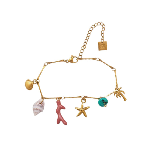 pulsera waterproof o resistente al agua confeccionada EN CADENA DE Oeslabones grande de acero con baño de oro 18 kilates. Cierre frontal con colgante de concha, caracola, palmera y abalorios de colores (CORAL, azul TURQUESA, naranja rojo Y VERDE)