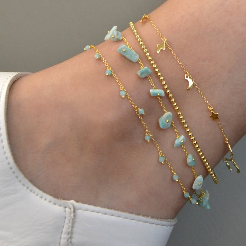 Tobillera de piedra aMAZONITA confeccionada en plata de ley con baño de oro 18 kilates. gold plated green mint natural stone anklet