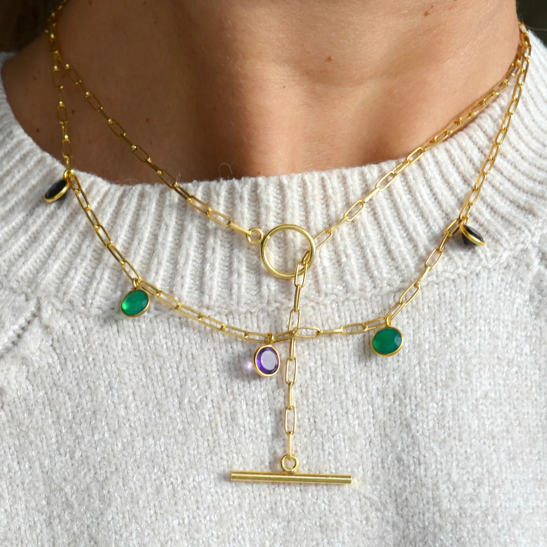 colgante o charm mineral de espinela negra para personalizar tu joya o gargantilla de plat de ley con baño de oro
