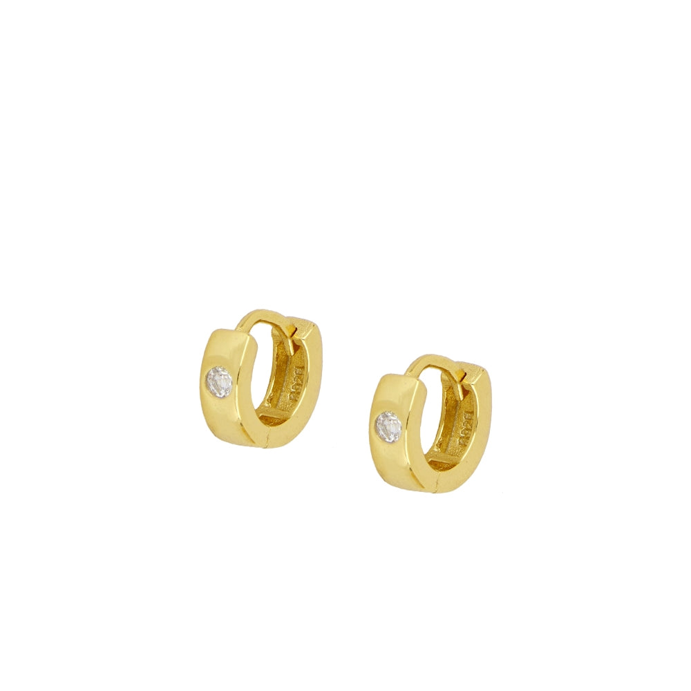 aro pequeño y grueso de piercing con cierre fácil a presión confeccionado en plata de ley y baño de oro 18 kilates que mide 8 mm. Gold plated sterling silver tiny small and chunky hoop helix piercing earring.