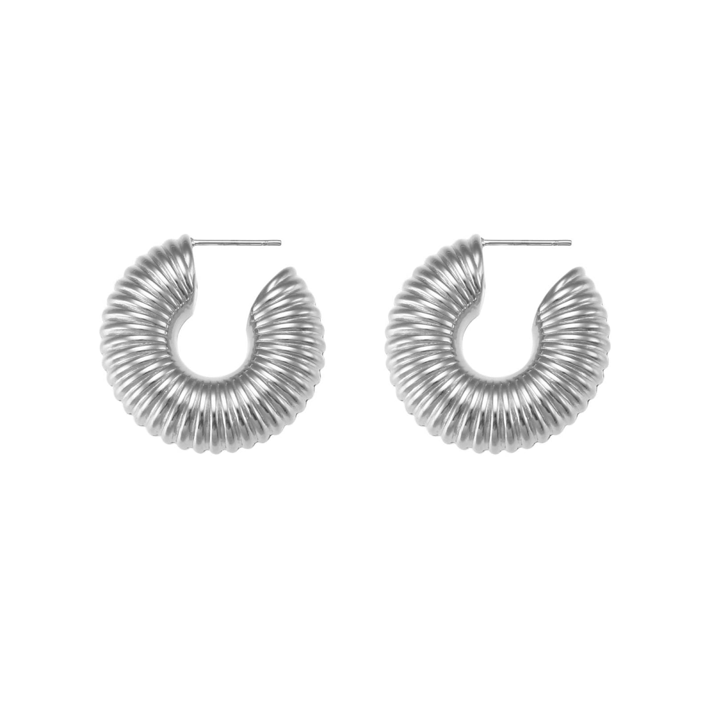 grandes pendientes de aro criolla grueso dorado y con relieve. confeccionados en acero con baño de oro 18 kilates. Gold plated steel big chunky hoop earrings