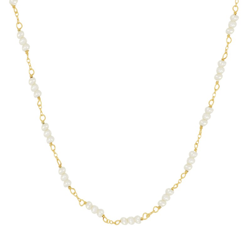 GARGANTILLa personalizada con perlas pequeñas de río o perlitas que se puede llevar tipo chocker y está confeccionada en plata de ley con baño de oro 18 kilates. gold plated silver small natural pearl necklace that can be customized with your initial