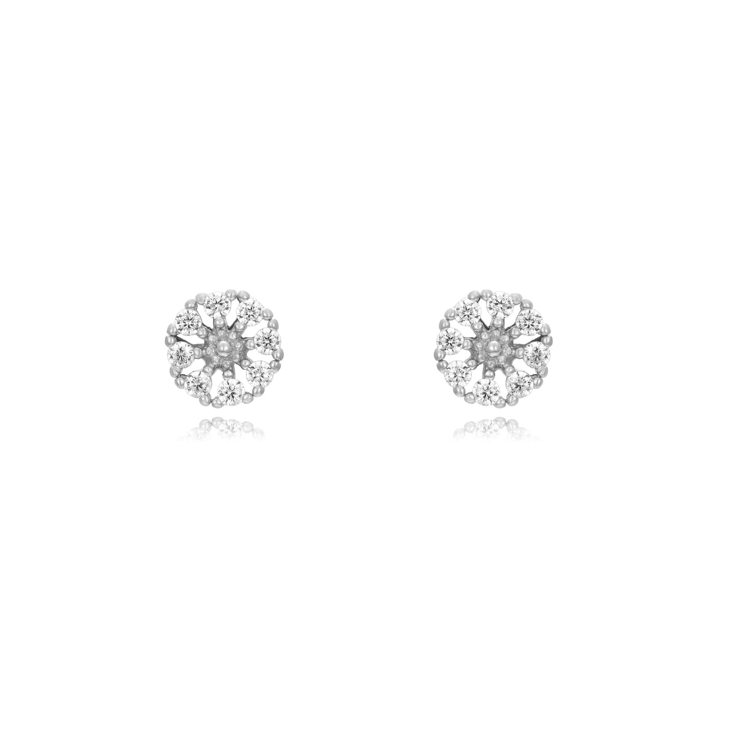 mini pendientes para piercing de flor con circonitas. Son hipoalergénicos porque están confeccionados en plata de ley con baño de oro 18 kilates. Gold plated sterling silver zircon tiny flower piercing earrings.