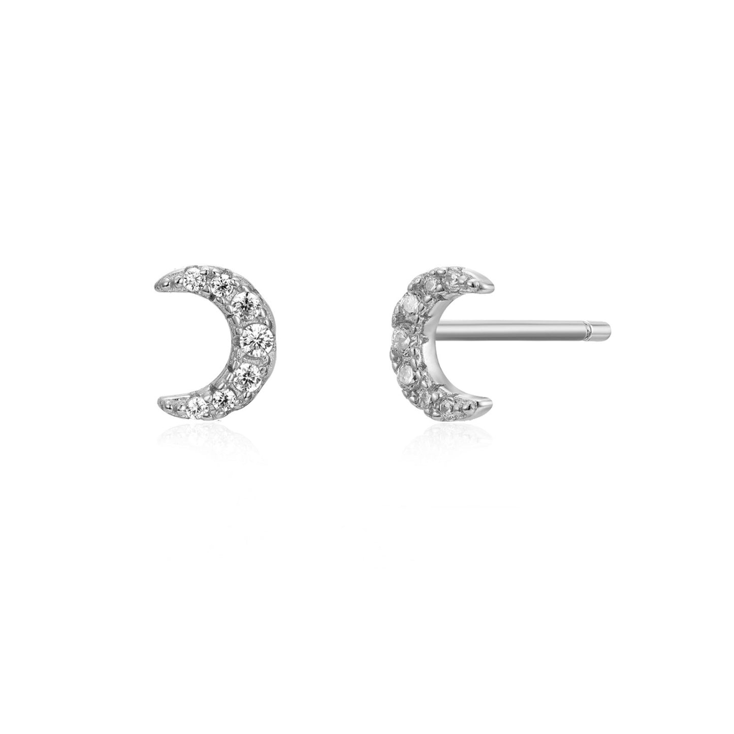 mini pendientes para piercing de media luna con circonitas. Son hipoalergénicos porque están confeccionados en plata de ley con baño de oro 18 kilates. Gold plated sterling silver zircon tiny moon piercing earrings.