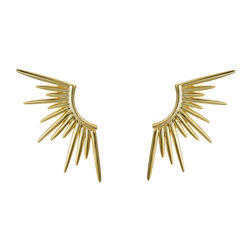 Pendientes grandes de invitada con forma de alas y puntas. confeccionados en plata de ley y baño de oro 18 kilates. Gold plated sterling silver big spike wing earrings