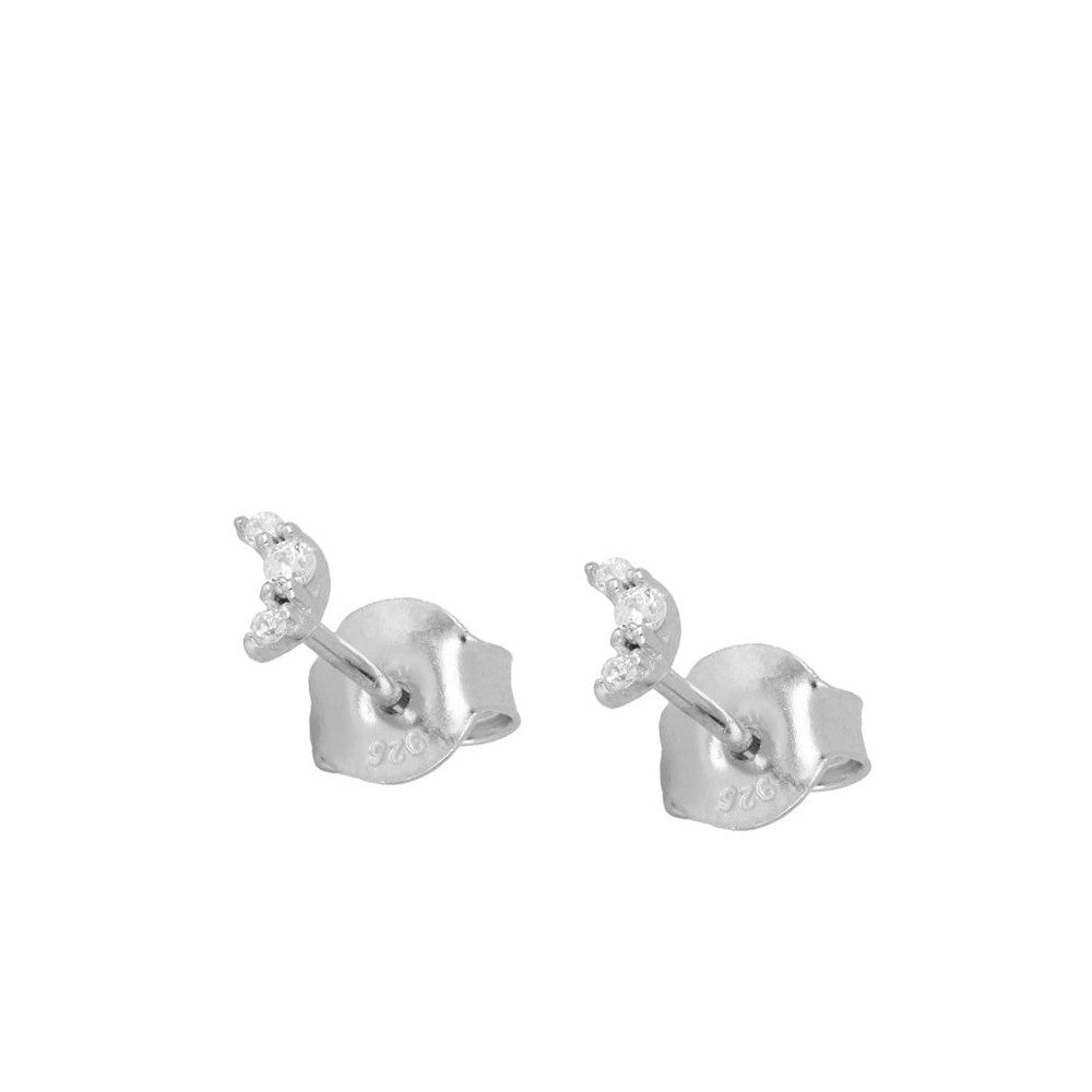 pendientes mini de luna para piercing confeccionados en plata de ley con baño de oro 18 kilates. Gold plated sterling silver moon earrings for piercing