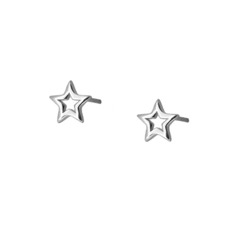 Pendientes mini o pequeños de estrella hueca para niña o piercing de mujer confeccinados en plata de ley y baño de oro 18 kilates