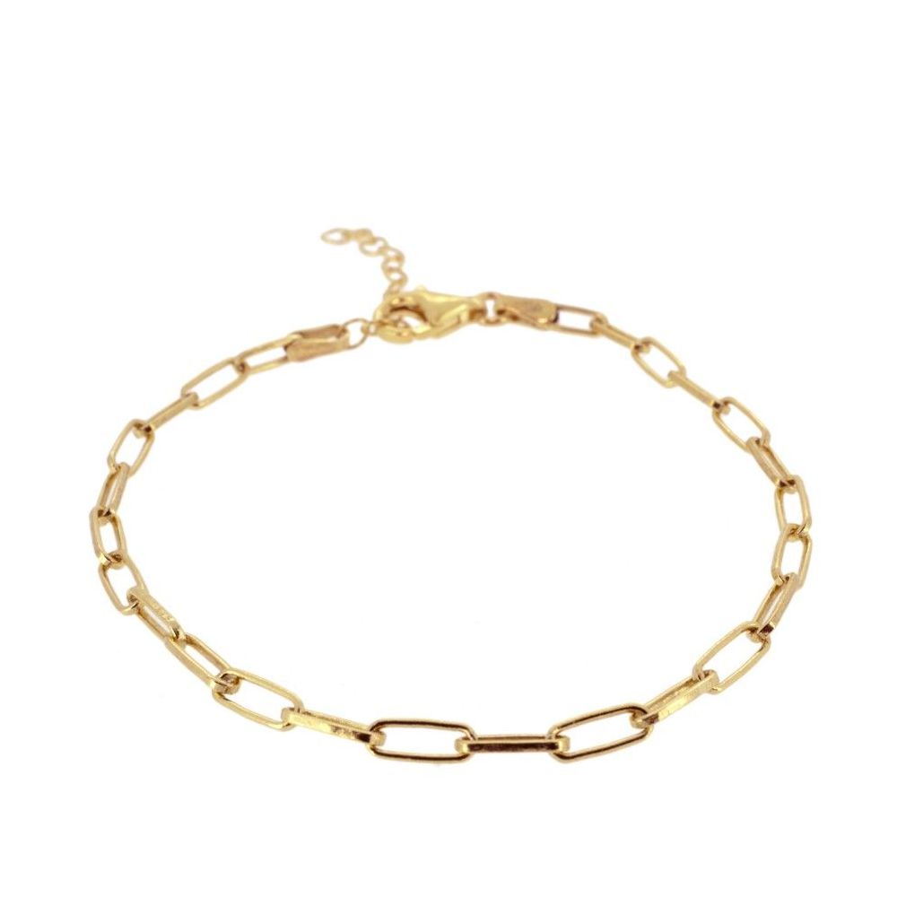 pulsera personalizable de eslabones vintage confeccionada en plata de ley y bañada en oro 18 kilates. gold plated sterling silver bracelet. Medalla con inicial con los nombres de los hijos para personalizar pulsera o gargantilla o pulsera de plata de ley como regalo personalizado para mama. gold plated sterling silver personalized letter medal for bracelet or necklace