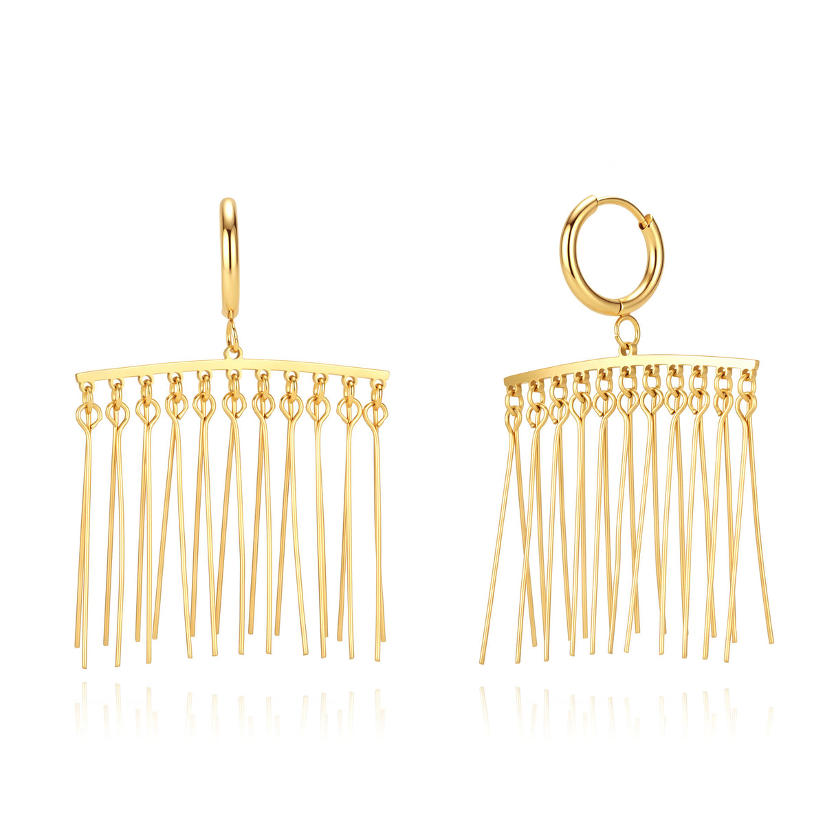 aros de acero hipoalergénico resistente al agua. tiene colgantes boho. en dorado y plateado.