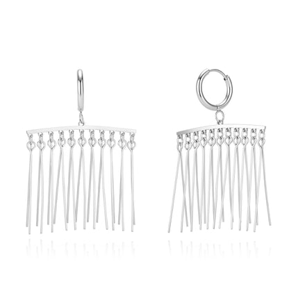 aros de acero hipoalergénico resistente al agua. tiene colgantes boho. en dorado y plateado.