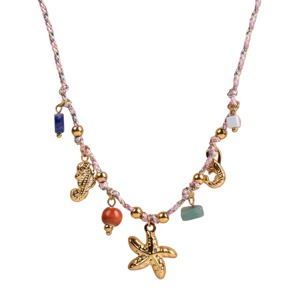 COLLAR para verano de CORDÓN rosa con acero hipoalergénico y waterproof dorado. Los abalorios son coral, estrella de mar, CABALLITO DE MAR y gamba en dorado. 