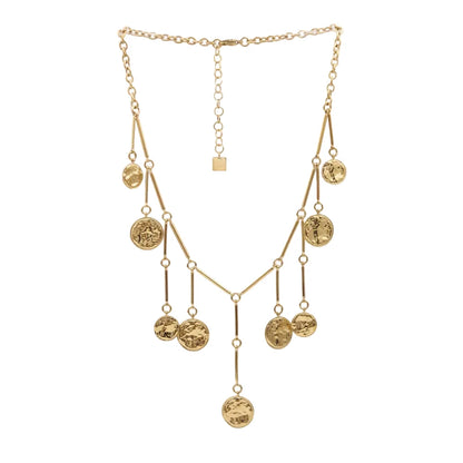 Collar boho dorado con monedas colgantes. Ideal para llevar con vestidos de escote pronunciado o por encima de camisas y jerséis para un look más bohemio. Es de acero hipoalergénico y resistente al agua. ideal también para look de invitada de noche