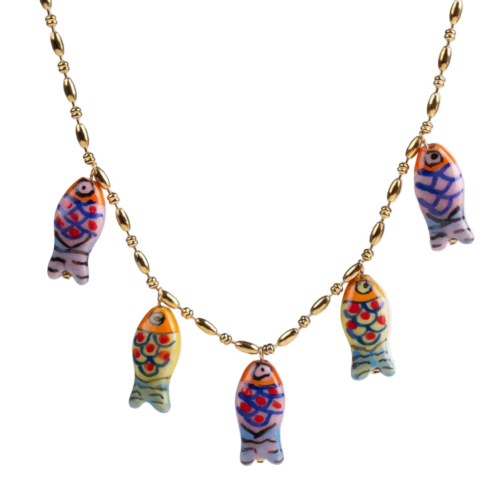 COLLAR waterproof o resistente al agua confeccionada en acero con baño de oro 18 kilates. Los abalorios con peces colores DE cerámica (CORAL, azul TURQUESA, naranja rojo Y VERDE)