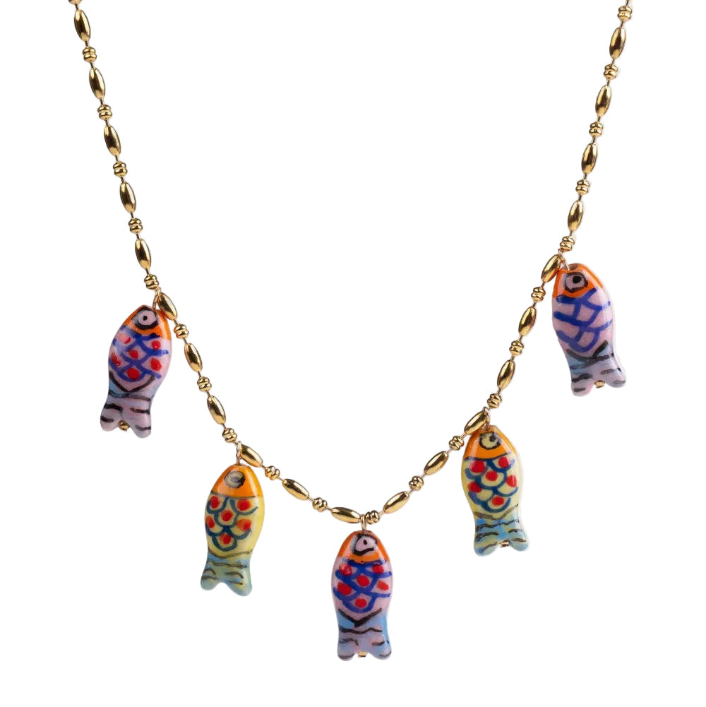 COLLAR waterproof o resistente al agua confeccionada en acero con baño de oro 18 kilates. Los abalorios con peces colores DE cerámica (CORAL, azul TURQUESA, naranja rojo Y VERDE)