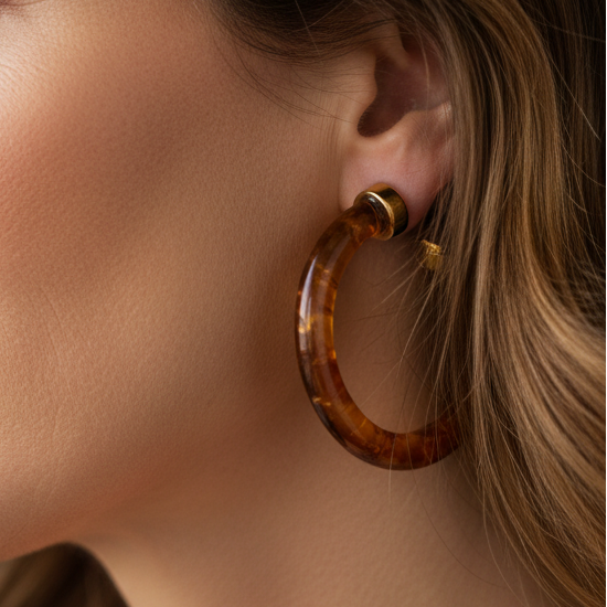 Pendientes de aro criolla grandes y grueso en carey y acero hipoalergénico dorado. Gold plated sterling silver big hoop tortoise and stainless steel hipoallergenic earrings