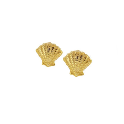 pendientes para verano de concha. Son perfectos para piercing y el material es de plata de ley con baño de oro 18 kilates. gold plated sterling silver shell earrings