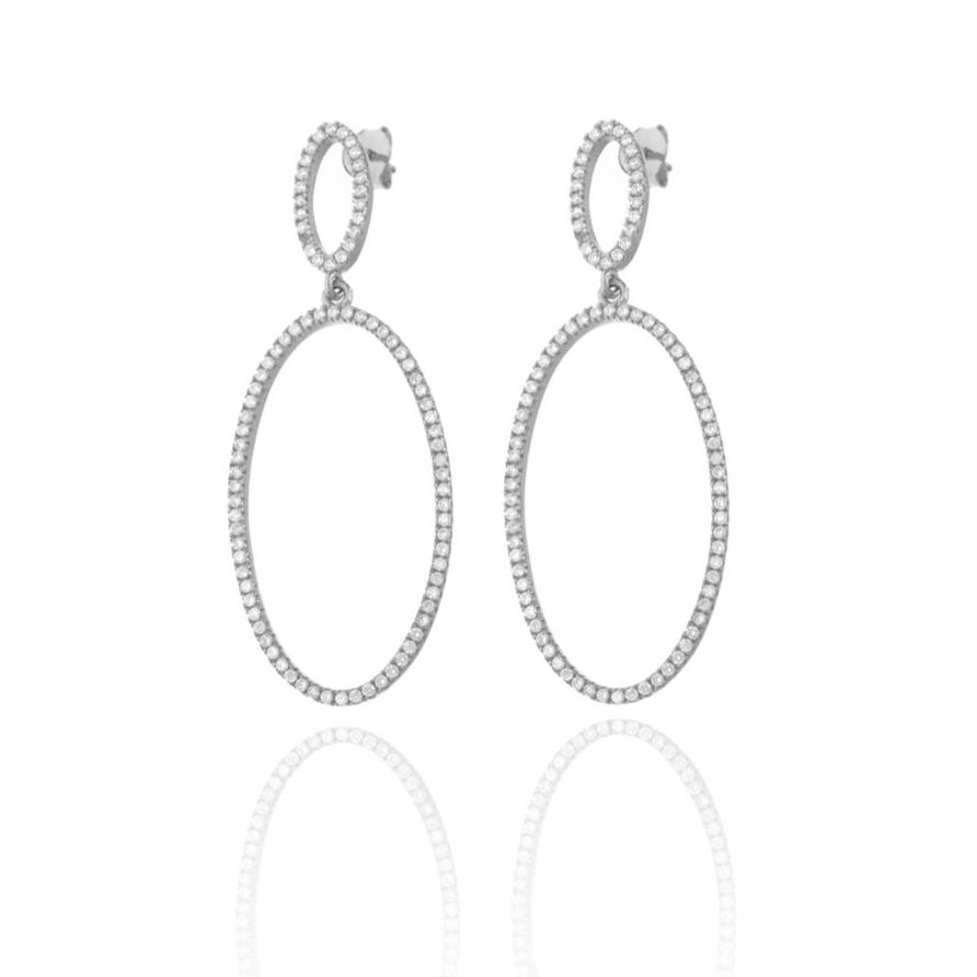 pendientes de fiesta largos y ovalados con brillantes. son de plata de ley con baño de oro 18 kilates. gold plated sterling silver long oval pendant zircon chain holiday earrings