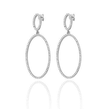 pendientes de fiesta largos y ovalados con brillantes. son de plata de ley con baño de oro 18 kilates. gold plated sterling silver long oval pendant zircon chain holiday earrings