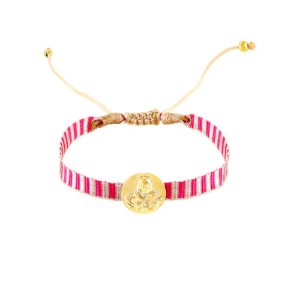 pulsera de cordón AJUSTABLE con medalla de la virgen deL CARMEN en acero hipoalergénico bañado en oro o plata. Es resistente al agua y apta para niños