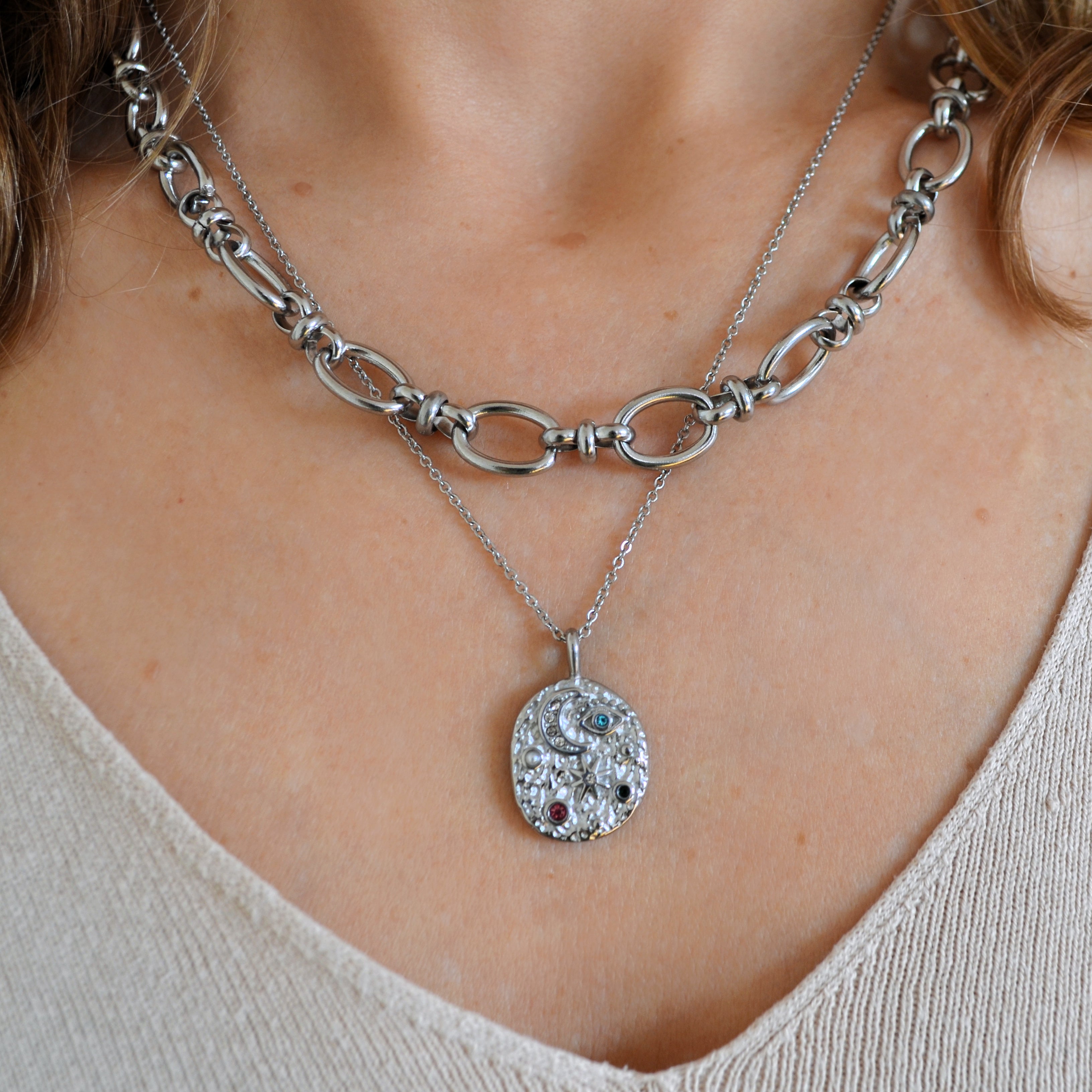 collar de cadena plateada vintage con eslabón grande estilo años 80 y 90. gold plated stainless steel vintage chunky chain necklace