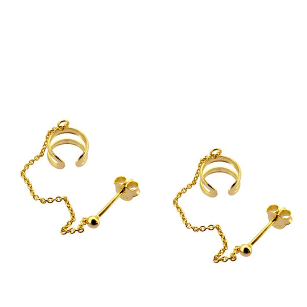 ear cuff de aro para piercing falso con cadenita conectada a un pendiente mini confeccionado en plata de ley con baño de oro 18 kilates