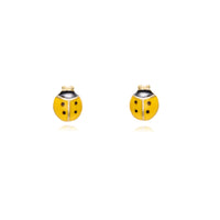 mini pendientes de mariquita amarillo y negro para piercing. Están confeccionados en plata de ley con baño de oro 18 kilates y enamel. Son hipoalergénicos o anti alergia. Gold plated sterling silver yellow and black ladybug small earrings.